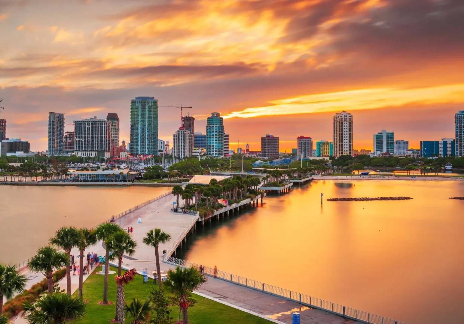 st-pete-florida-usa-cityscape-on-the-bay-2880w